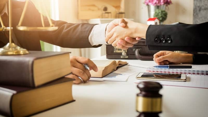 Dịch Vụ Pháp Lý Doanh Nghiệp: Giải Pháp Toàn Diện Cho Doanh Nghiệp Phát Triển Bền Vững